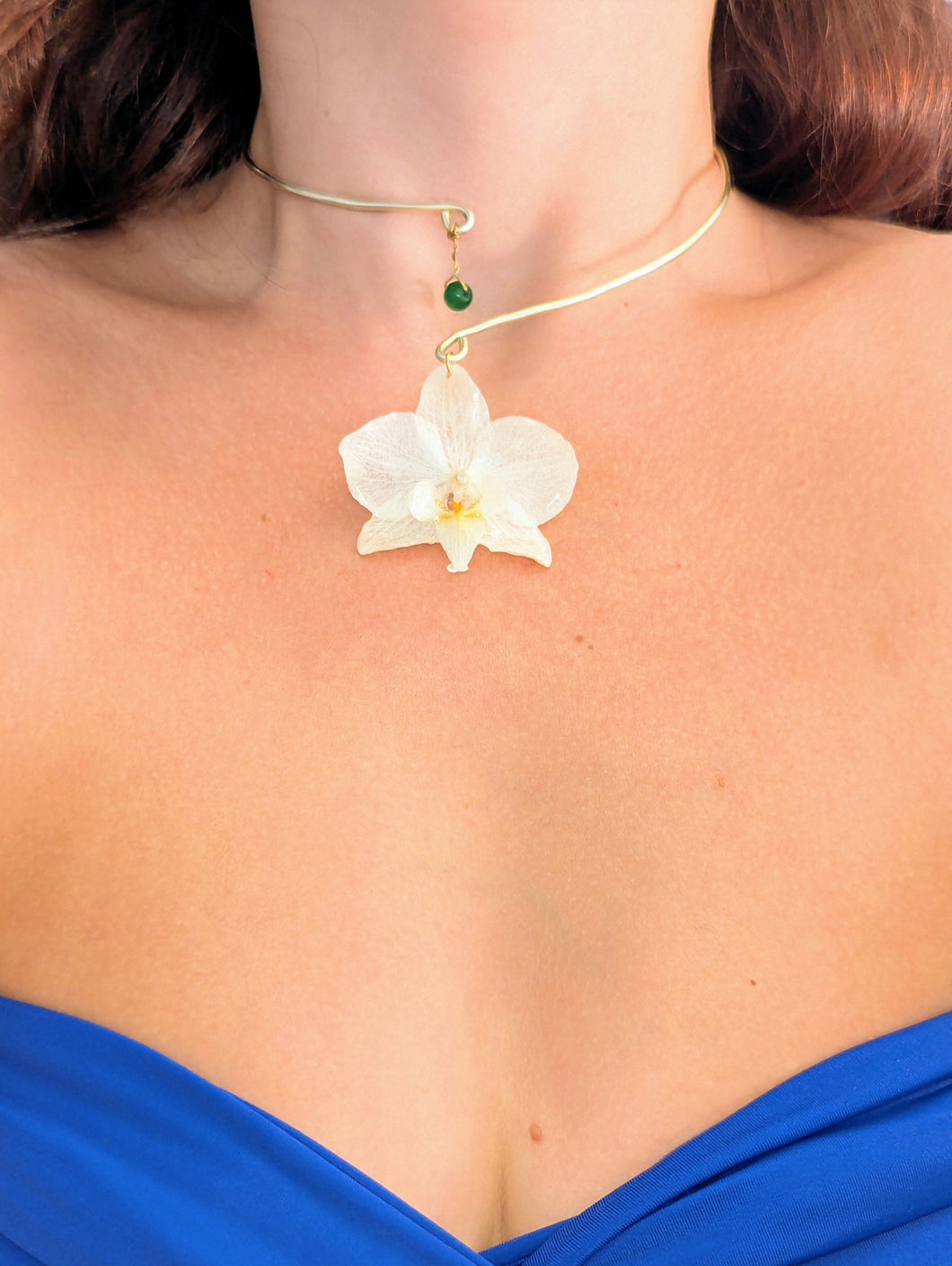 Collier Orchidée blanche ras-de-cou