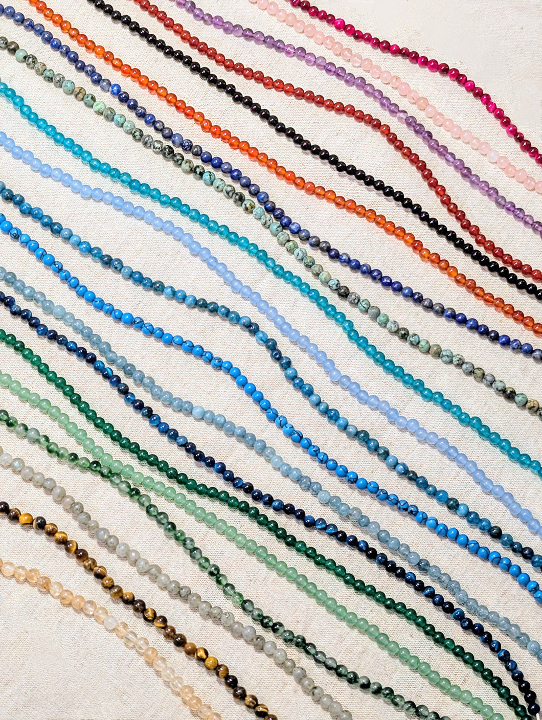 Bracelets pierres naturelles perles 4 mm