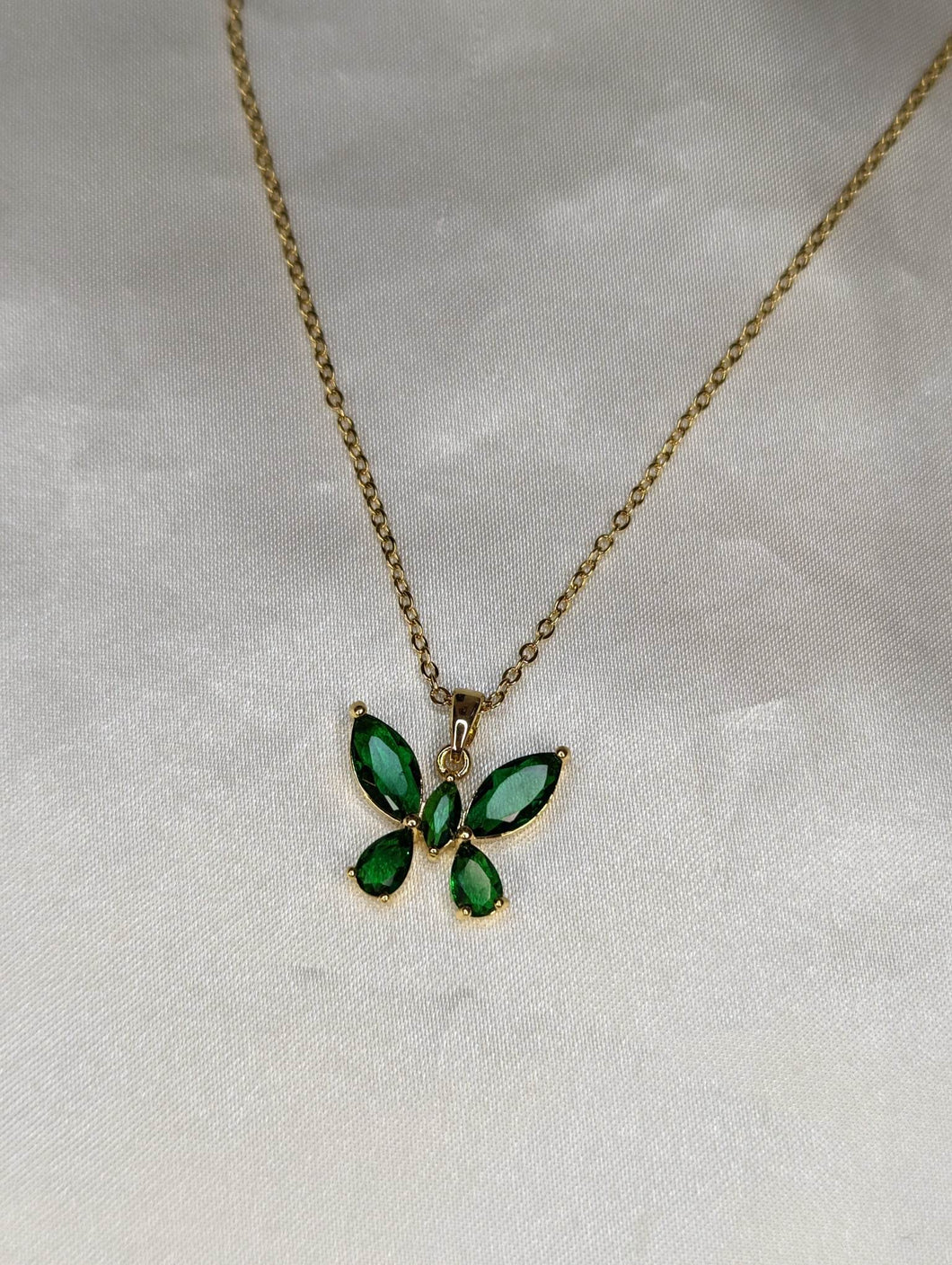 Collier Papillon vert